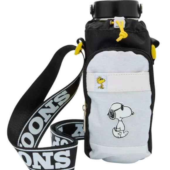 Snoopy and Woodstock Black and White Water Bottle Holder - Picture 1 of 4